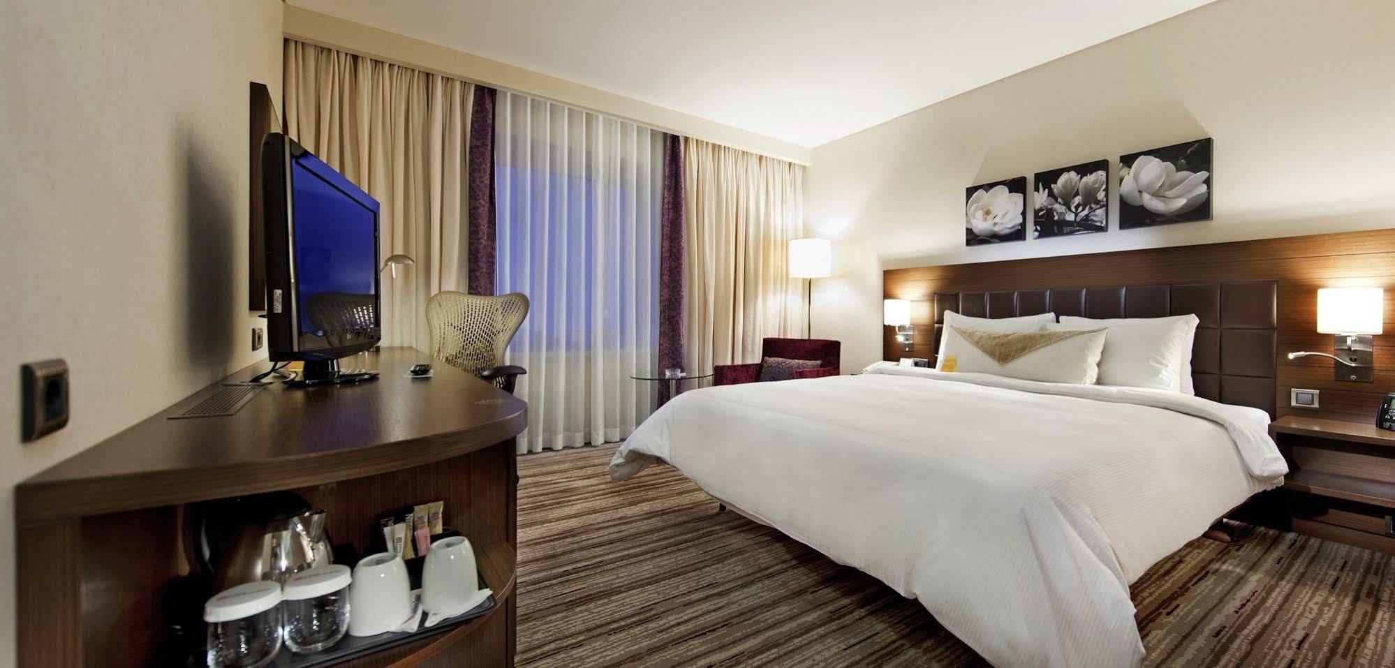 פרנקפורט Hilton Garden Inn Frankfurt City Centre מראה חיצוני תמונה